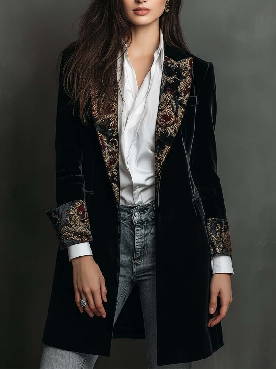 Leontina | Blazer sagomato nero con stampa barocca