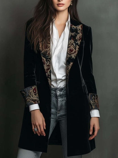 Leontina | Blazer sagomato nero con stampa barocca
