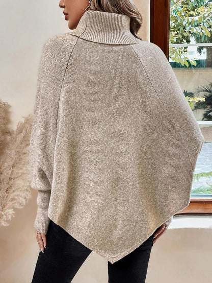 Alessia | Maglione a Poncho in Maglia a Trecce con Collo Alto e Maniche a Pipistrello