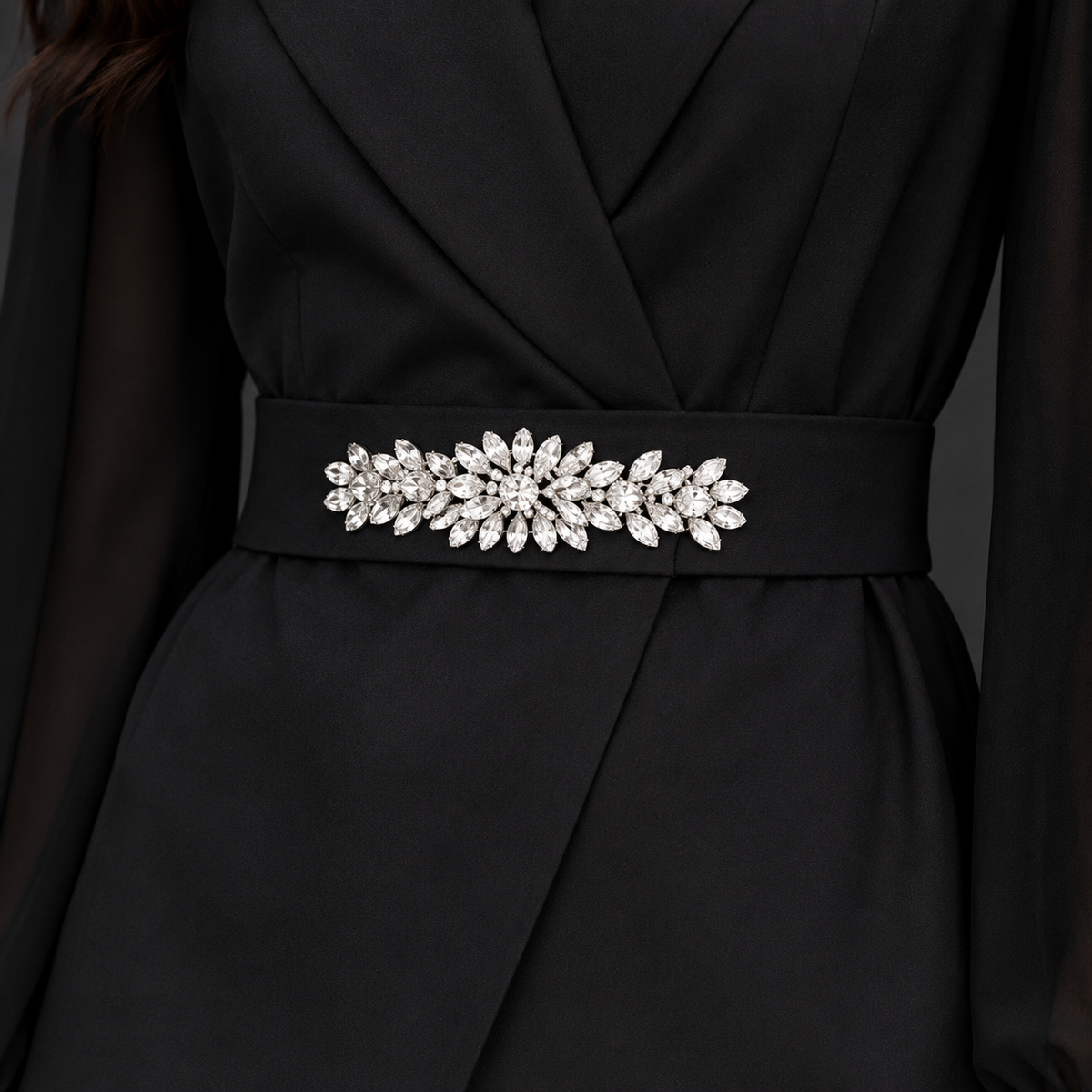 Varsavia | Tailleur con Cintura Gioiello e Pantalone Coordinato