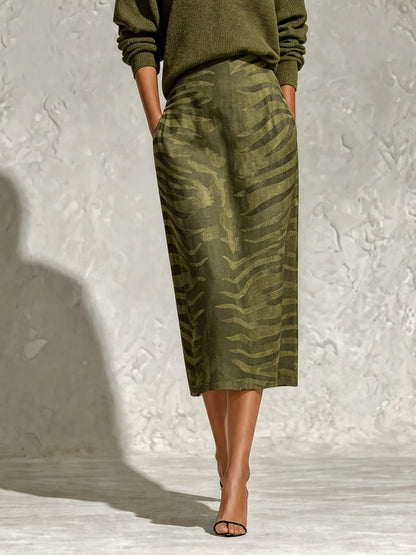 Marcella | Completo con Maglia con Colletto e Gonna Midi Zebrata