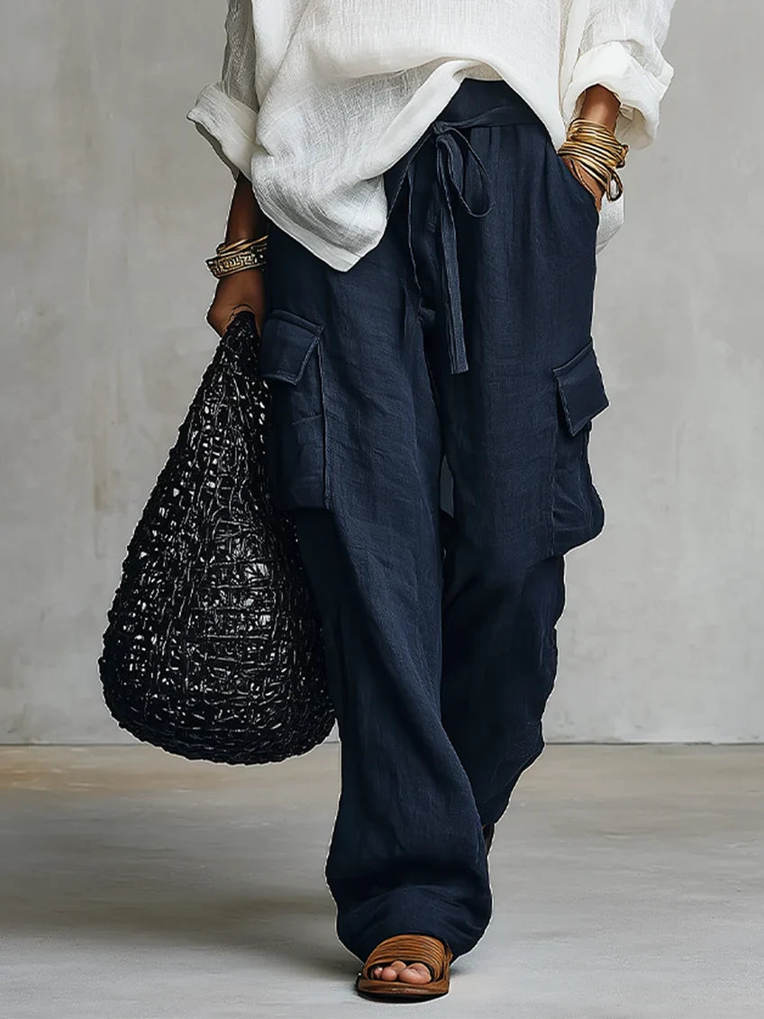 Completo Due Pezzi con Blusa in Lino Bianca e Pantalone a Gamba Larga Blu Navy