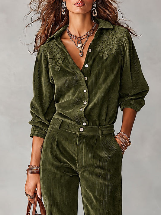 Savina | Cord-Set aus Hemd und Hose mit Spitzendetails, Olivgrün