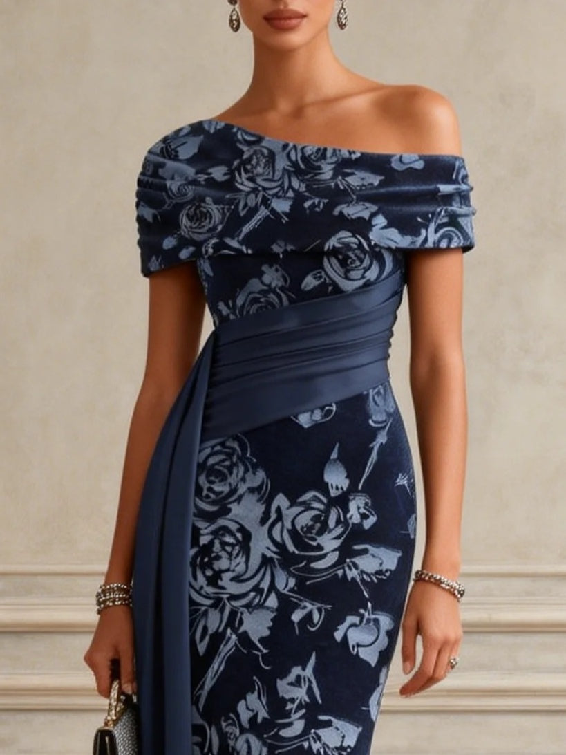 Fioralba | Abito Lungo a Tubino in Velluto Floreale Blu Navy con Spalla Asimmetrica e Fascia in Vita
