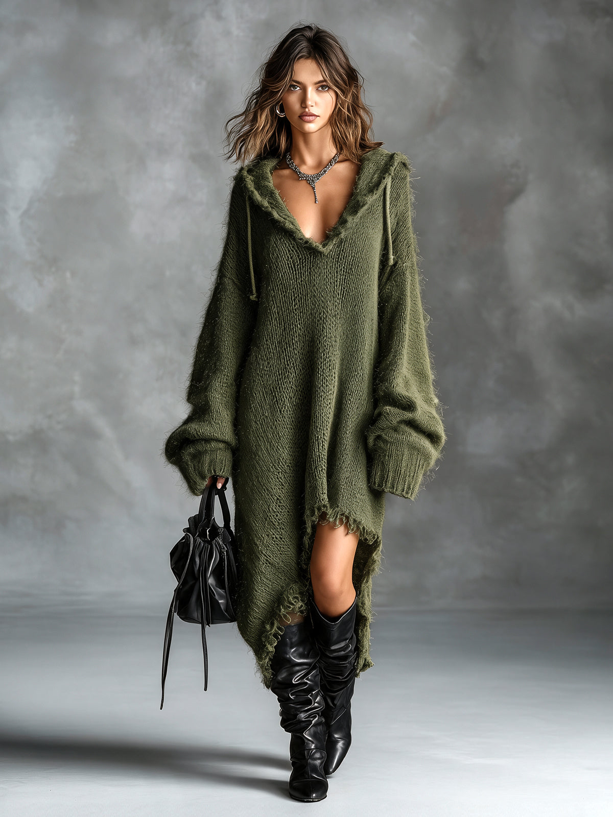 Elena — Abito Oversize in Maglia dall’Effetto Soffice con Cappuccio