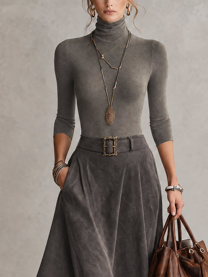 Francesca — Completo Grigio con Collo Alto e Gonna Midi Asimmetrica