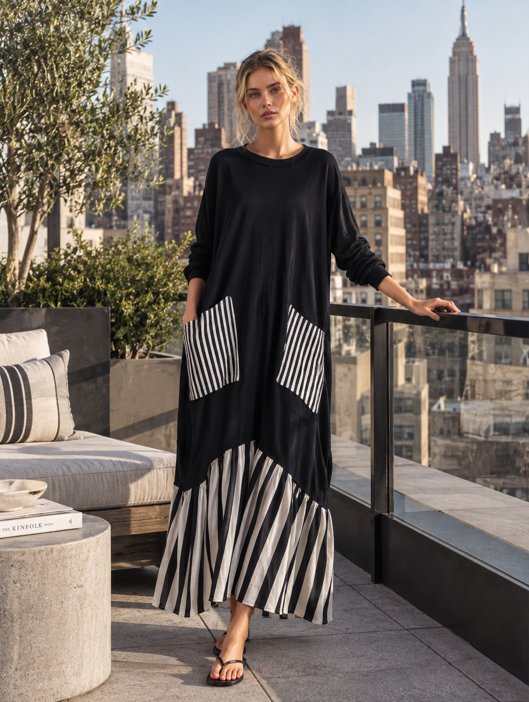 Stefania — Abito Lungo Oversize Nero con Righe Patchwork