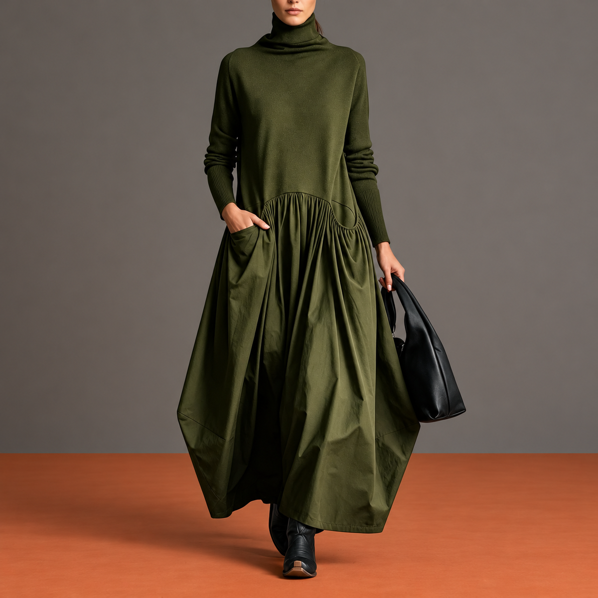 Ilaria verde su sfondo grigio con pavimento terracotta