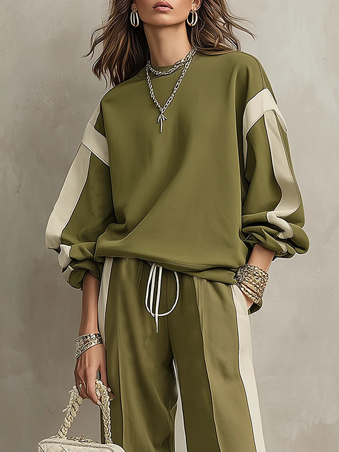 Romina | Sweatshirt- und Hosen-Set mit Seitenstreifen, Olivgrün