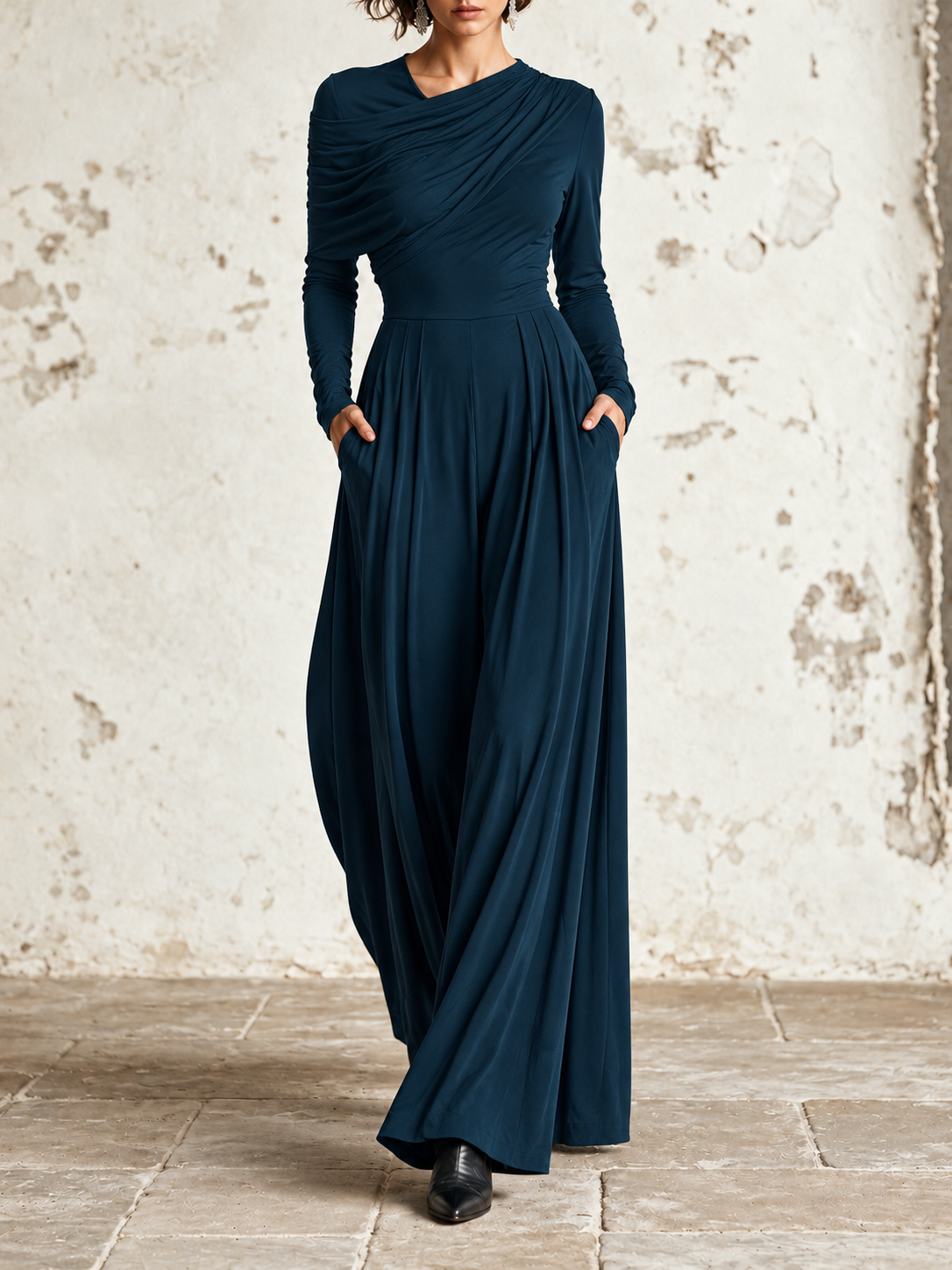 Valeria — tuta blu petrolio con drappeggio e pantaloni palazzo a pieghe
