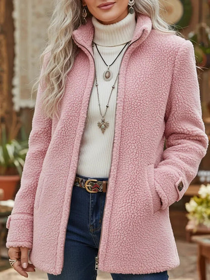 Patricia | Cappotto morbido con collo alto e zip